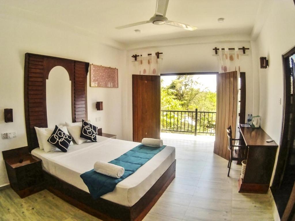 Sundaras Resort Ltd Дамбулла Экстерьер фото