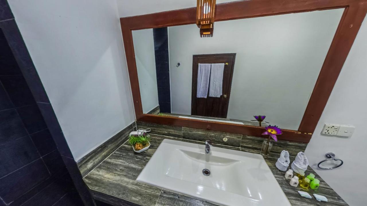 Sundaras Resort Ltd Дамбулла Экстерьер фото