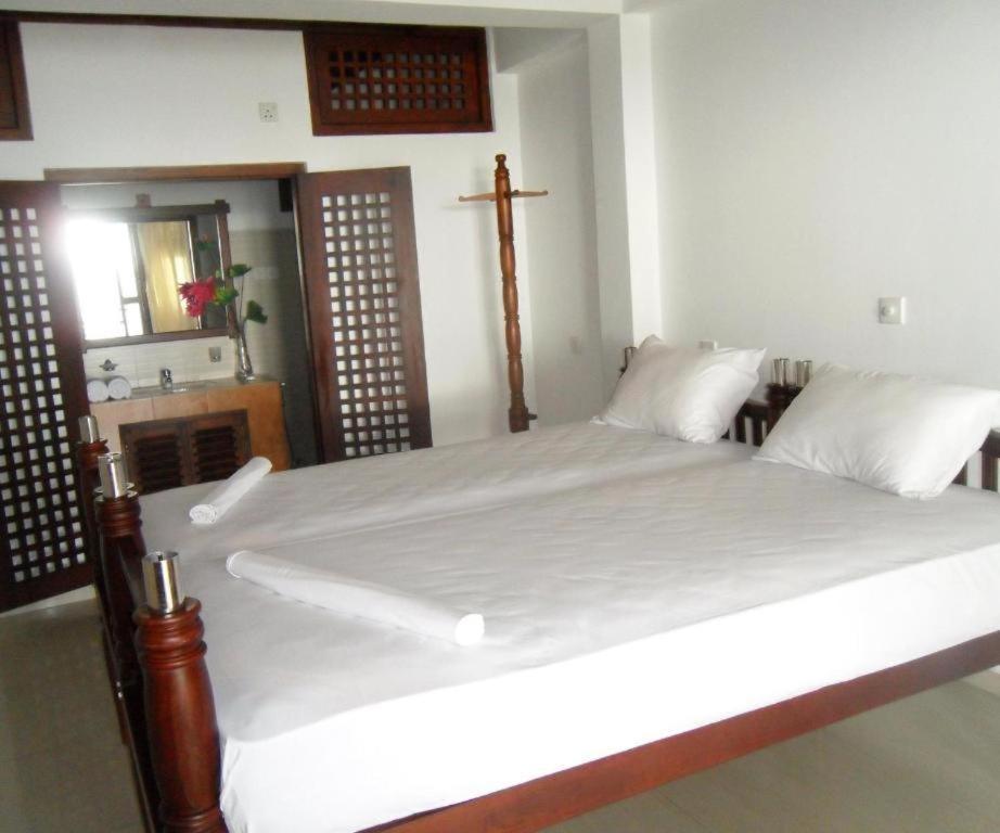 Sundaras Resort Ltd Дамбулла Экстерьер фото