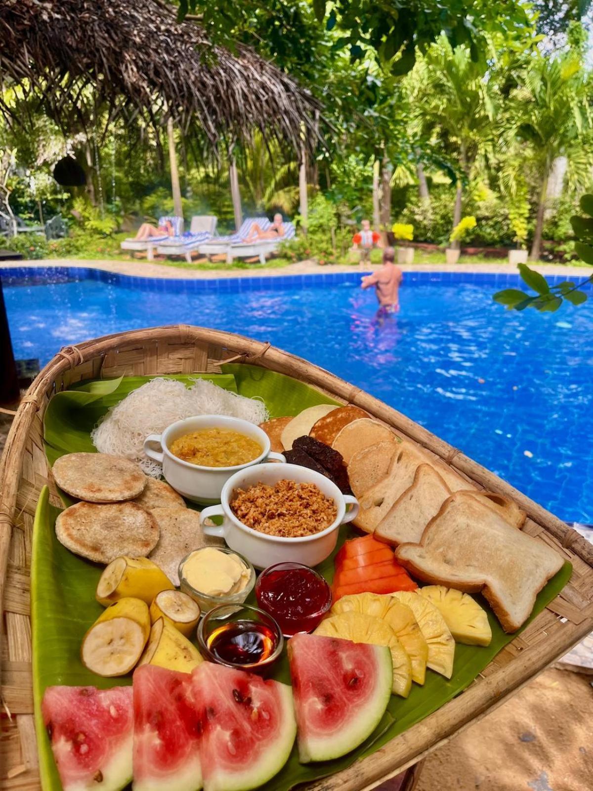Sundaras Resort Ltd Дамбулла Экстерьер фото
